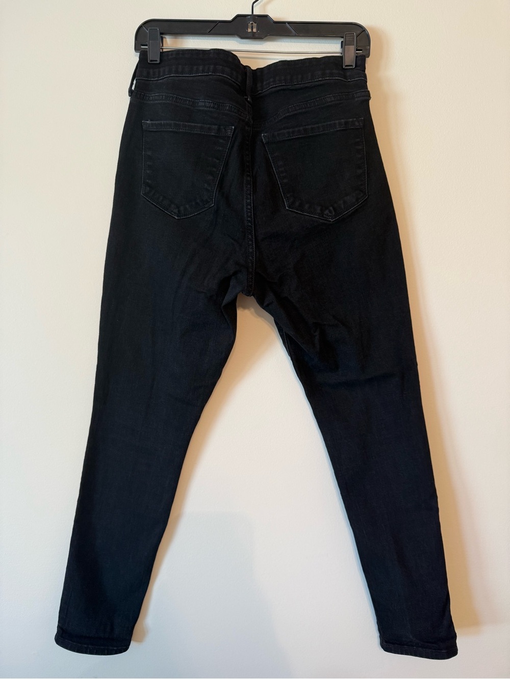 Old Navy Black High-Rise Skinny Jeans - Pop Icon - Picture 2 of 5